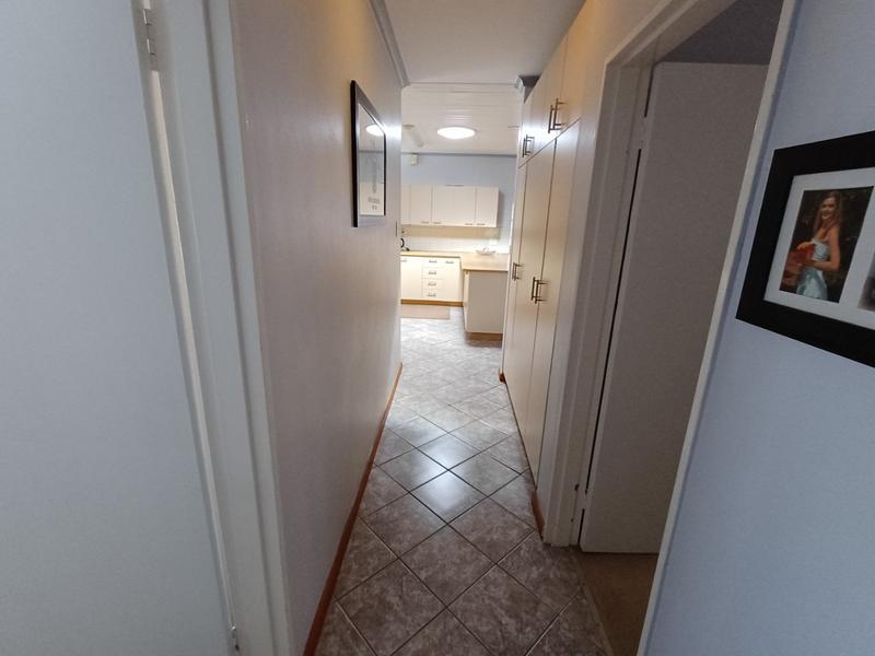 3 Bedroom Property for Sale in De Kelders Western Cape